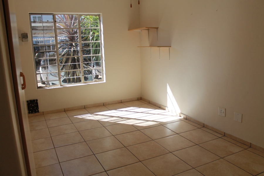 To Let 2 Bedroom Property for Rent in Die Bult North West